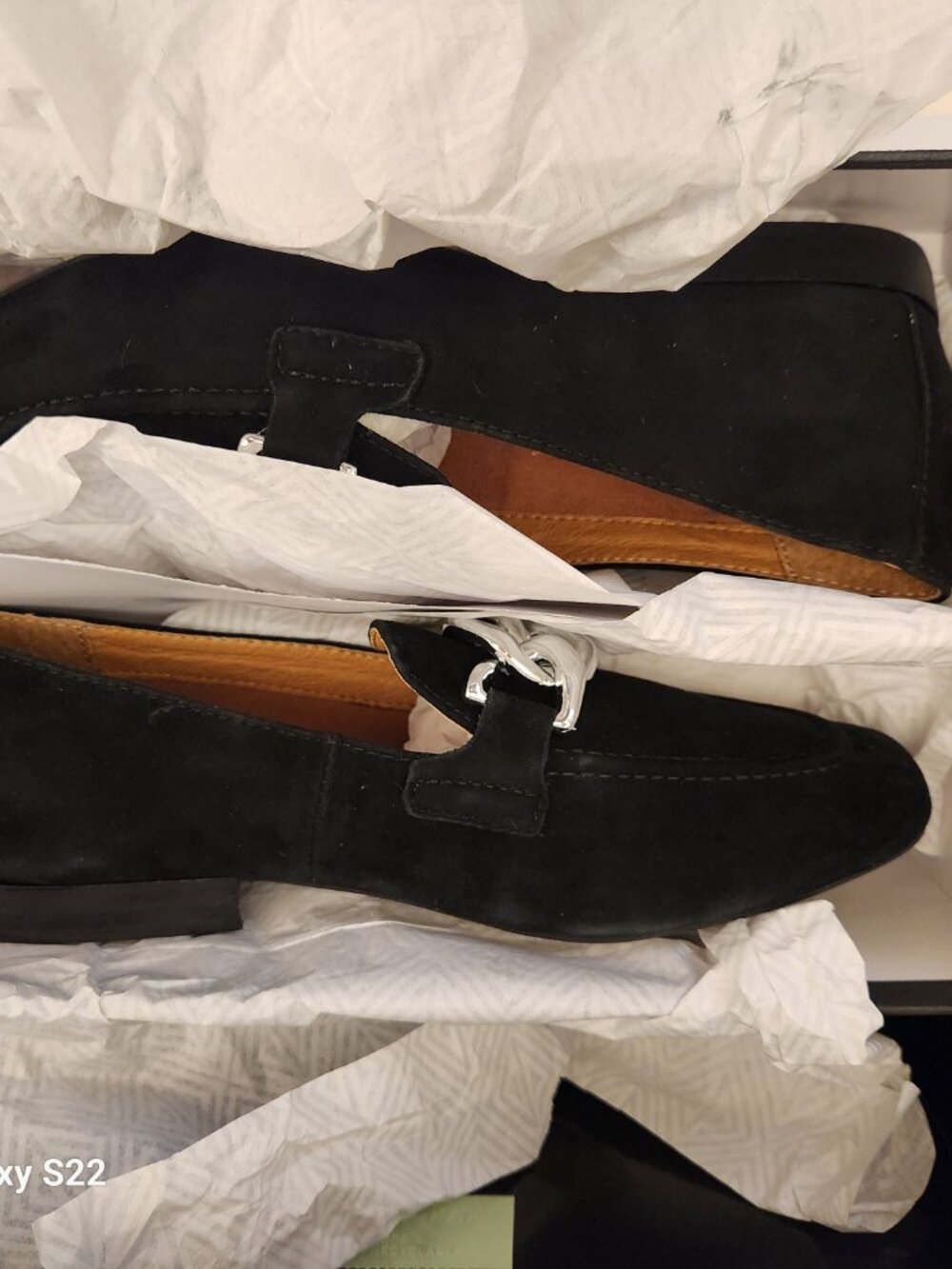 Donald Pliner "Bristolks" black kid suede loafers. NIB. Size 7.5 - Picture 11 of 11